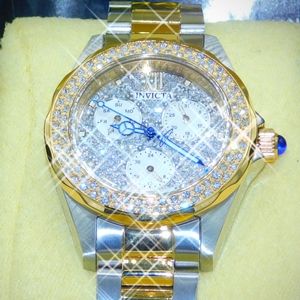Big SALE-(FIRM PRICE)-New invicta watch